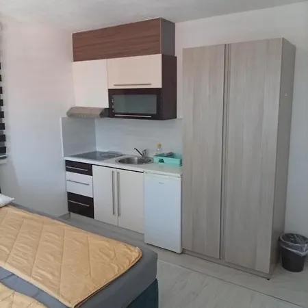 H&h Quartier Apartmán